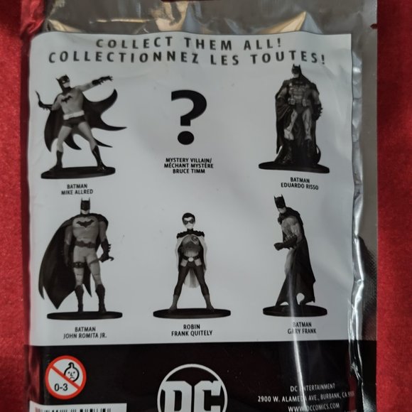 DC Collectibles Batman Black & White Mini Figures Blind Bag 1 Pack Black and Whi - Picture 2 of 2